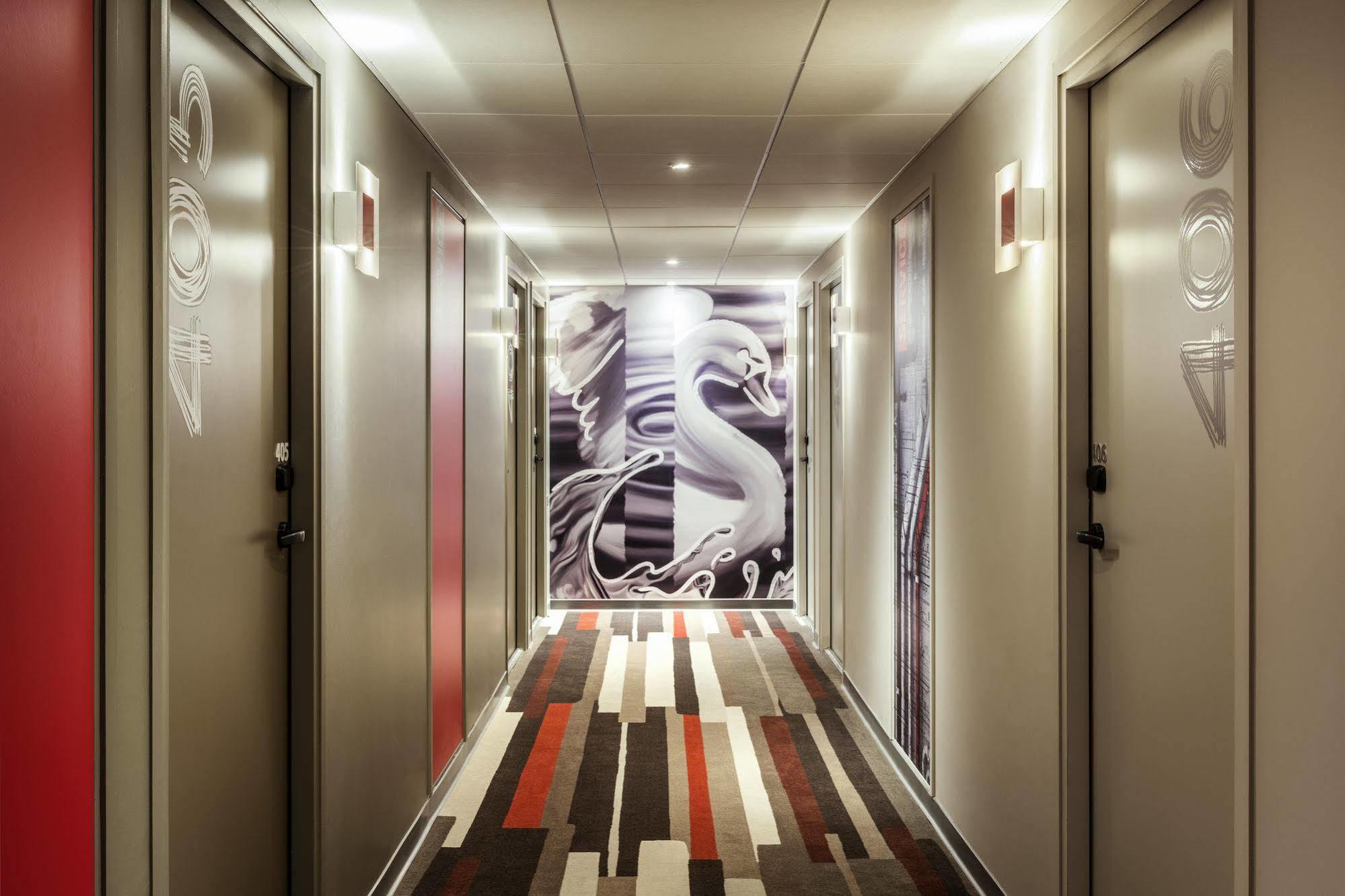 Ibis Saint Quentin En Yvelines - Velodrome Otel Montigny-le-Bretonneux Dış mekan fotoğraf